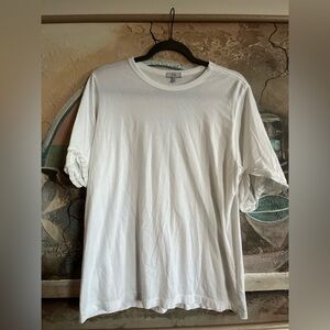 Clu USA - Loose T-Shirt with striped sleeve trim